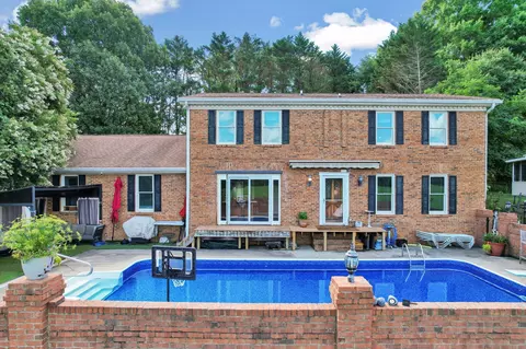 2818 Harris Cir NW, Cleveland, TN 37312