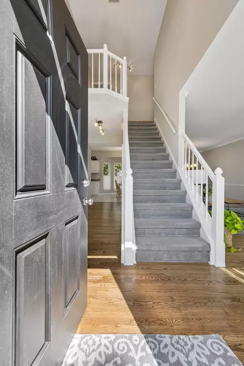 301 Mill Run Cir, Nashville, TN 37221