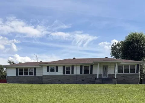 445 W Broad St, Smithville, TN 37166