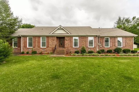 112 Arrowhead Dr, Hendersonville, TN 37075