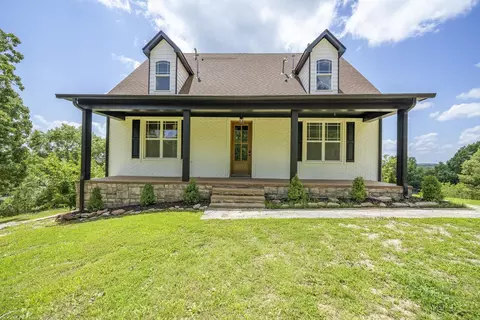 851 Rivers Edge Dr, Bath Springs, TN 38311