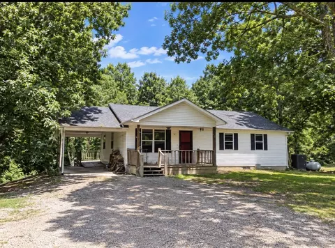 193 A W Schmidt Rd # A, Tennessee Ridge, TN 37178