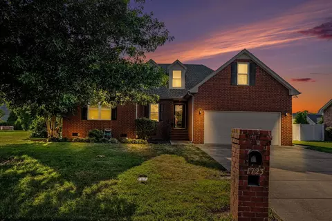 1723 Tradewinds Trl, Murfreesboro, TN 37128