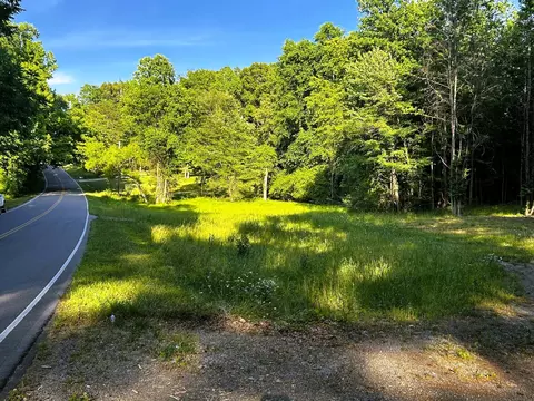 9 Pleasant Hill Rd, Ten Mile, TN 37880