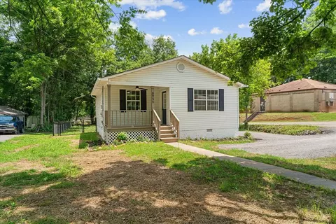 8956 Hiwassee St NE, Charleston, TN 37310