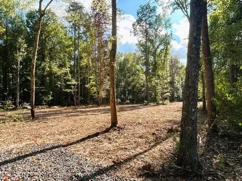 3 Pleasant Hill Rd, Ten Mile, TN 37880