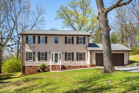 2305 Gale Ln, Chattanooga, TN 37421