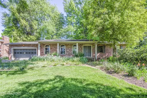 9317 Sarasota Dr, Knoxville, TN 37923