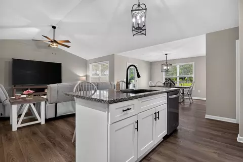 Kitchen - 100 Reece Rd, Baxter, TN 38544 photo 3 of 5