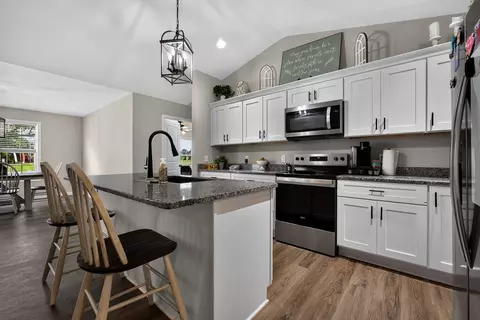 Kitchen - 100 Reece Rd, Baxter, TN 38544 photo 1 of 5