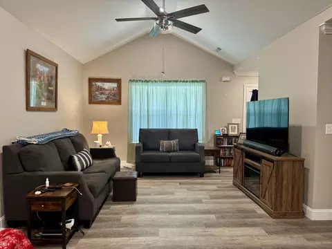 Living - 1663 Welcome Valley Rd, Benton, TN 37307 photo 2 of 2