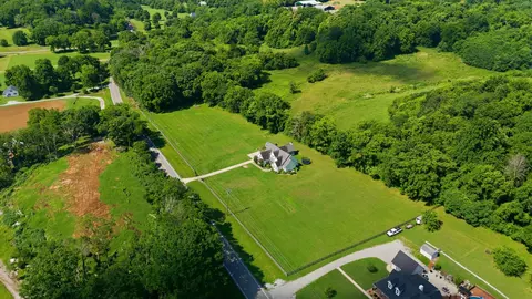 6735 Arno Allisona Rd, College Grove, TN 37046