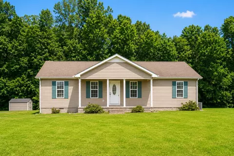 138 Leigh Anna Cir, Lafayette, TN 37083