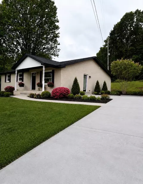 3776 John Taylor Rd, Woodlawn, TN 37191
