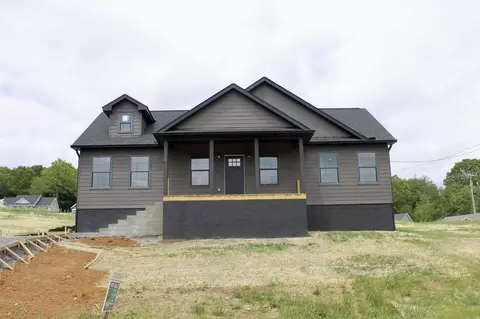 116 Crows Hill Dr, Gordonsville, TN 38563