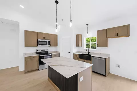 Kitchen - 701 Oak Grove Rd, Goodspring, TN 38460 photo 1 of 4