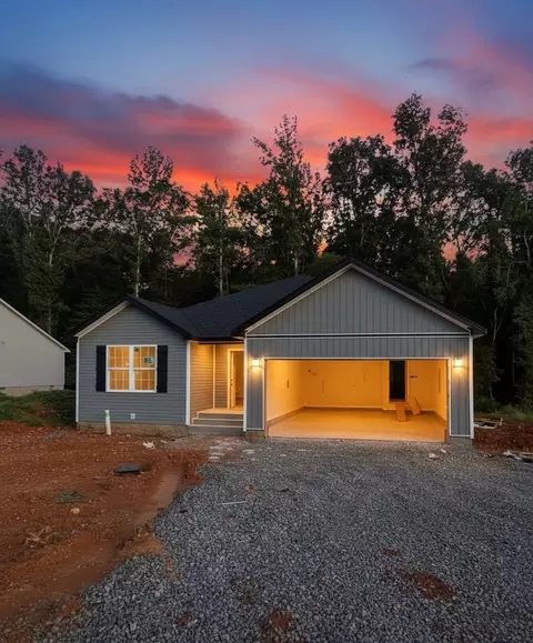 313 Tisha Ct, Clarksville, TN 37042