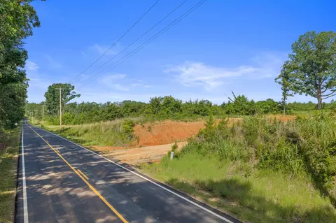 0 Coxburg Rd N, Holladay, TN 38341