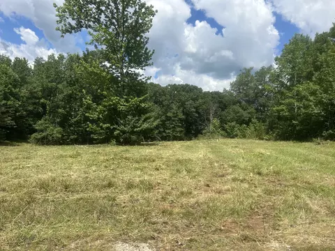 760 Chestnut Hill Rd, Eva, TN 38333