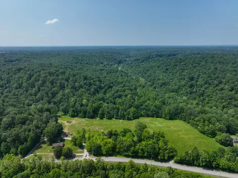 3830 Vernon Creek Rd, Cunningham, TN 37052