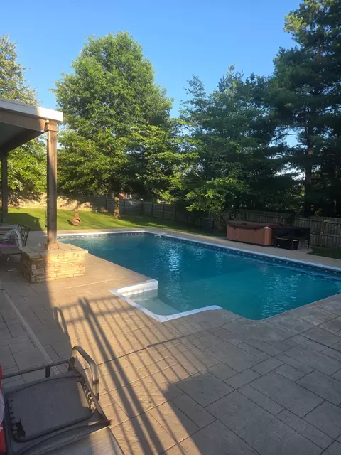243 Southwinds Dr, Hermitage, TN 37076
