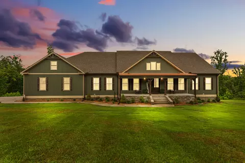 217 Rockhouse Rd, Hohenwald, TN 38462