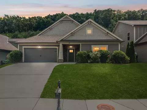 5425 Bungalow Cir, Hixson, TN 37343