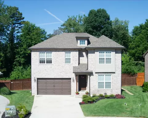7913 Yellow Jasmine Ln, Knoxville, TN 37919