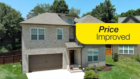 7913 Yellow Jasmine Ln, Knoxville, TN 37919