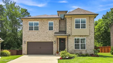 7913 Yellow Jasmine Ln, Knoxville, TN 37919