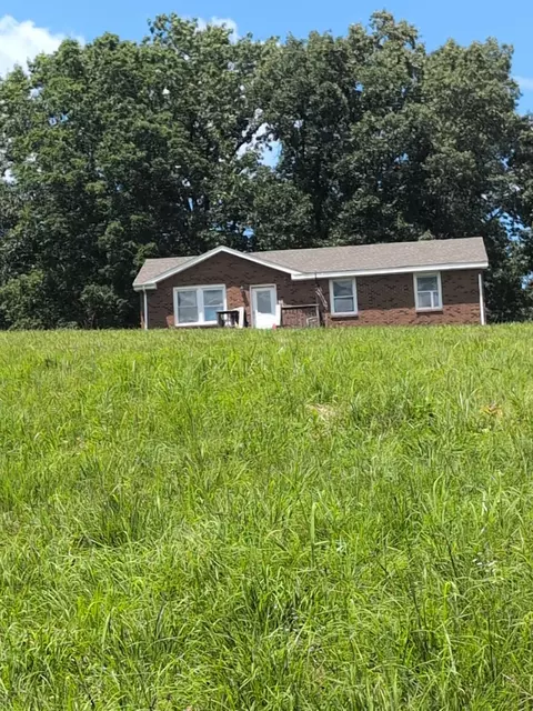 4563 Cumberland City Rd, Indian Mound, TN 37079