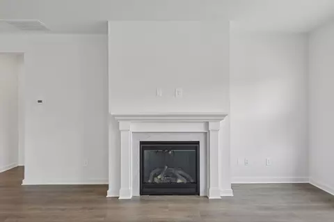 Living - 3711 Wiregrass Ct, Rockvale, TN 37153 photo 2 of 4