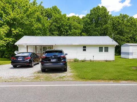4052 Highland Ln, Crossville, TN 38555