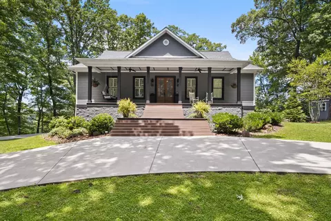 2245 Ravens Den Rd, Sewanee, TN 37375