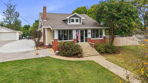 621 Highland Ave NW, Cleveland, TN 37311