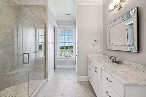 Bath - 171 Front St, Franklin, TN 37064 photo 5 of 7