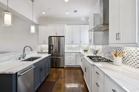 Kitchen - 171 Front St, Franklin, TN 37064 photo 7 of 11