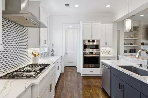 Kitchen - 171 Front St, Franklin, TN 37064 photo 5 of 11