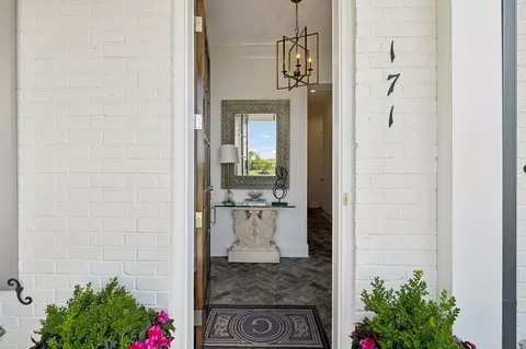Entry Way - 171 Front St, Franklin, TN 37064 photo 1 of 9