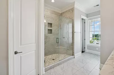Bath - 171 Front St, Franklin, TN 37064 photo 4 of 7