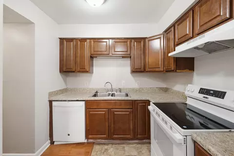 323 Forest Park Rd #7-5, Madison, TN 37115