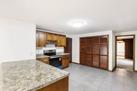 Kitchen - 239 Wayne Threatt Rd, Dover, TN 37058 photo 4 of 4