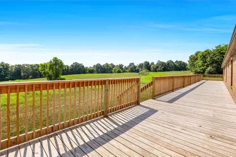 Exterior - 239 Wayne Threatt Rd, Dover, TN 37058 photo 5 of 5