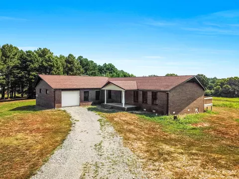 Exterior - 239 Wayne Threatt Rd, Dover, TN 37058 photo 2 of 5