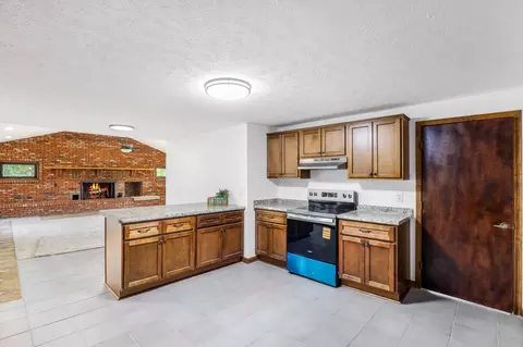 Kitchen - 239 Wayne Threatt Rd, Dover, TN 37058 photo 1 of 4