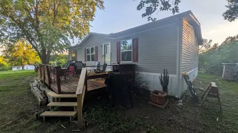 123 Washington Ave, Camden, TN 38320
