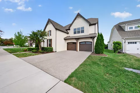 Exterior - 910 Scouting Dr, Franklin, TN 37064 photo 4 of 19