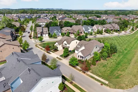 View/Area - 910 Scouting Dr, Franklin, TN 37064 photo 2 of 7