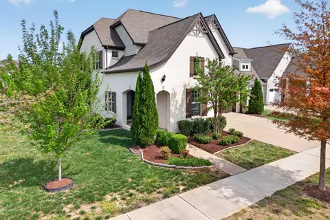Exterior - 910 Scouting Dr, Franklin, TN 37064 photo 6 of 19