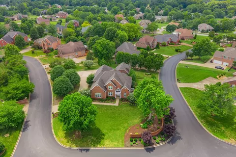 412 Treemont Dr, Clarksville, TN 37043